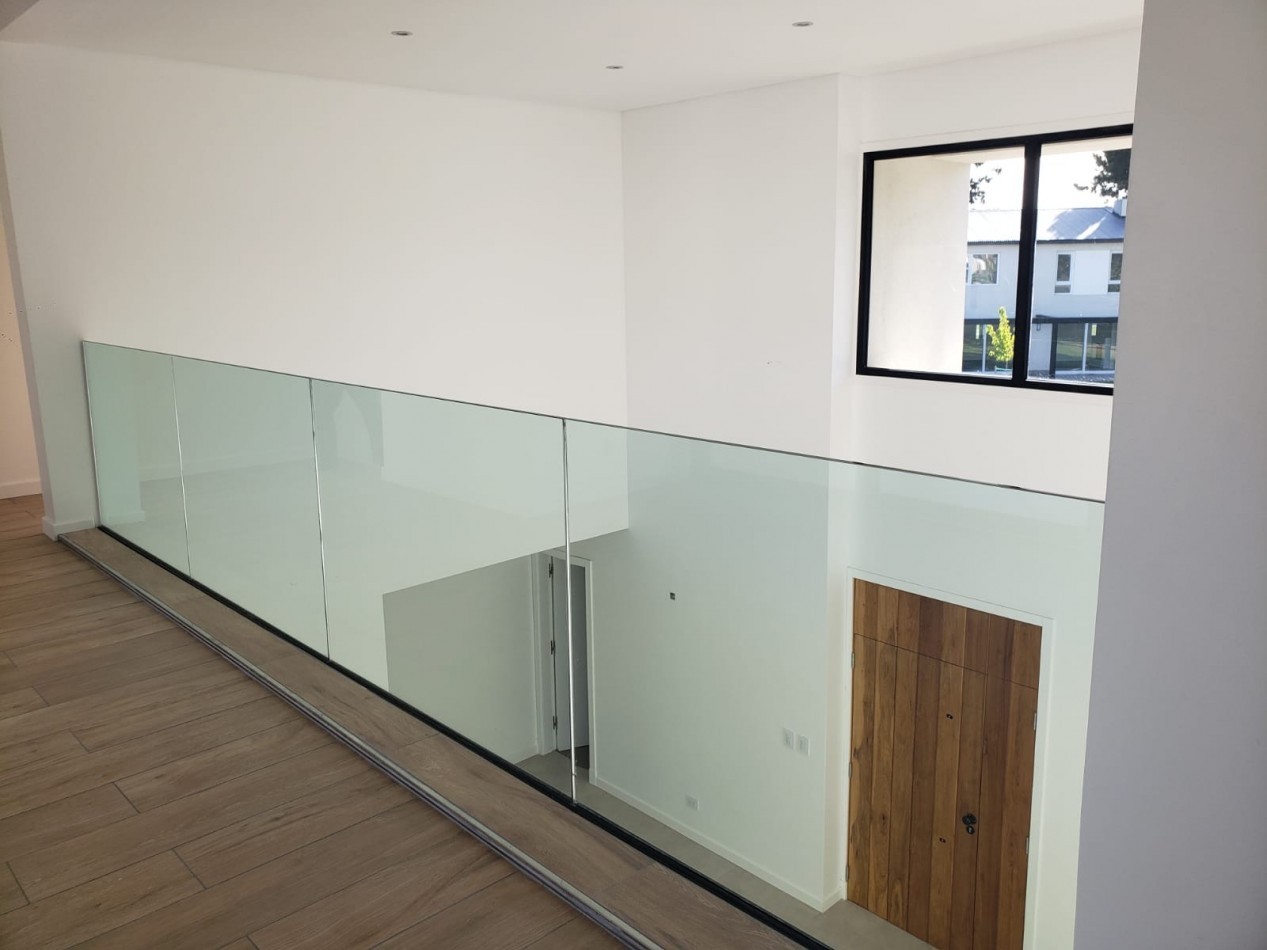 ALQUILER 24 MESES 4 AMB ESTILO Y CONFORT CASA A ESTRENAR  RUMENCO JOVEN