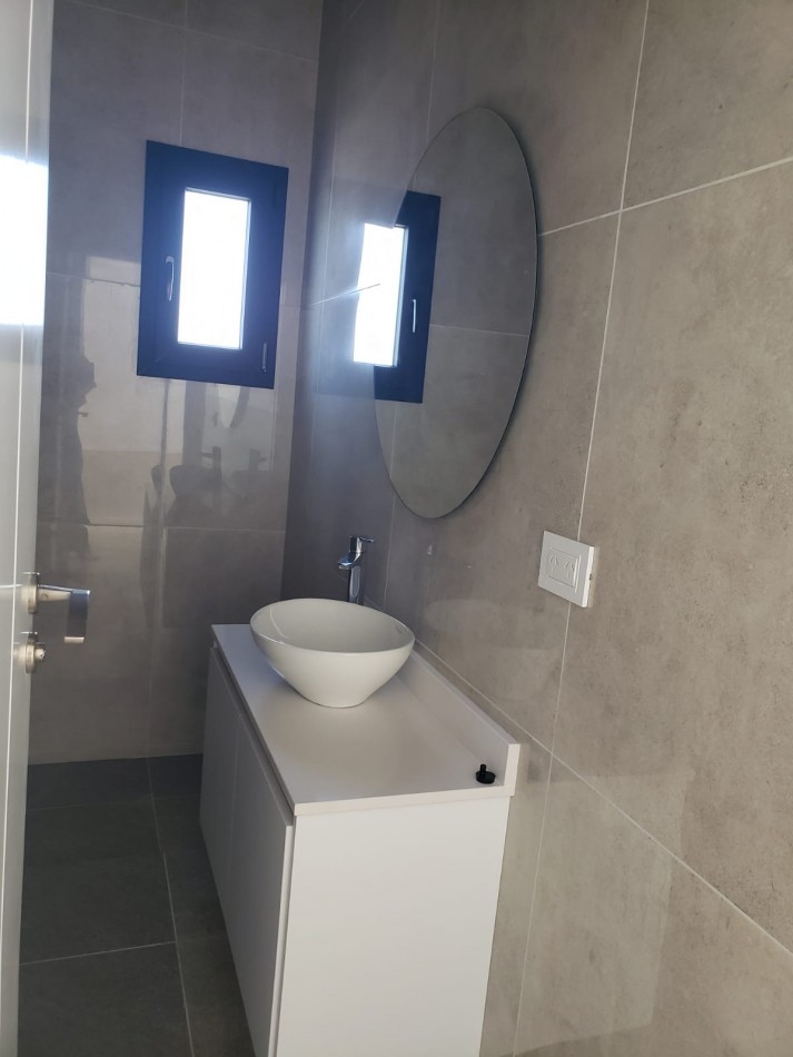 ALQUILER 24 MESES 4 AMB ESTILO Y CONFORT CASA A ESTRENAR  RUMENCO JOVEN