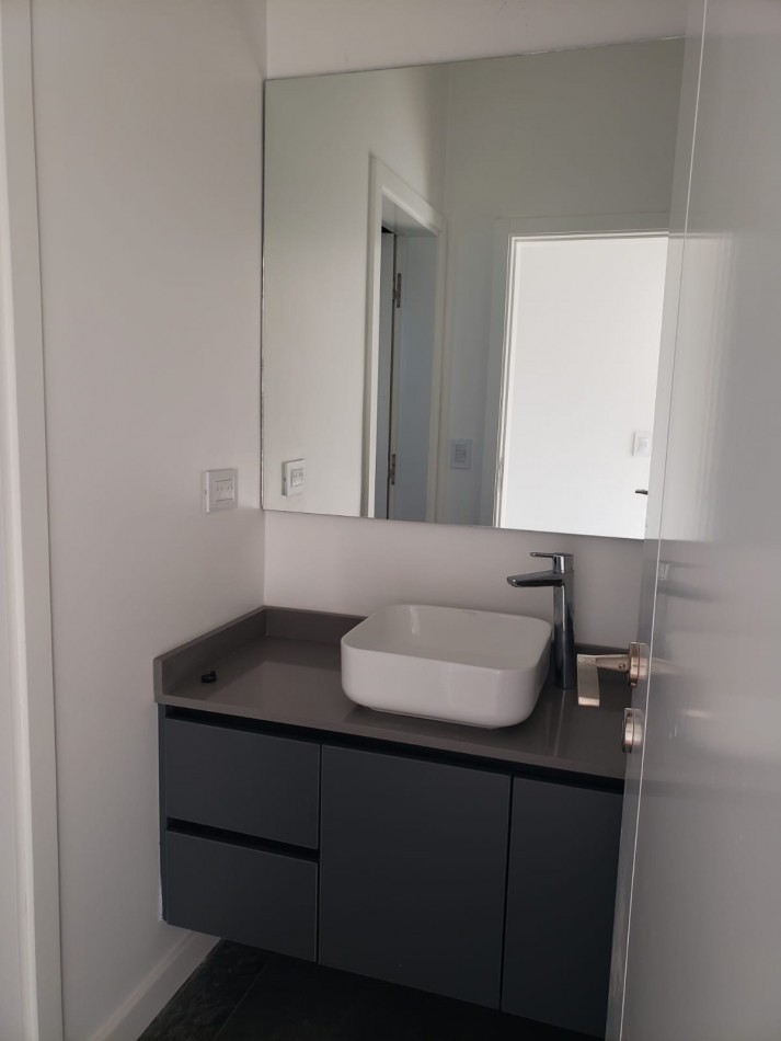 ALQUILER 24 MESES 4 AMB ESTILO Y CONFORT CASA A ESTRENAR  RUMENCO JOVEN