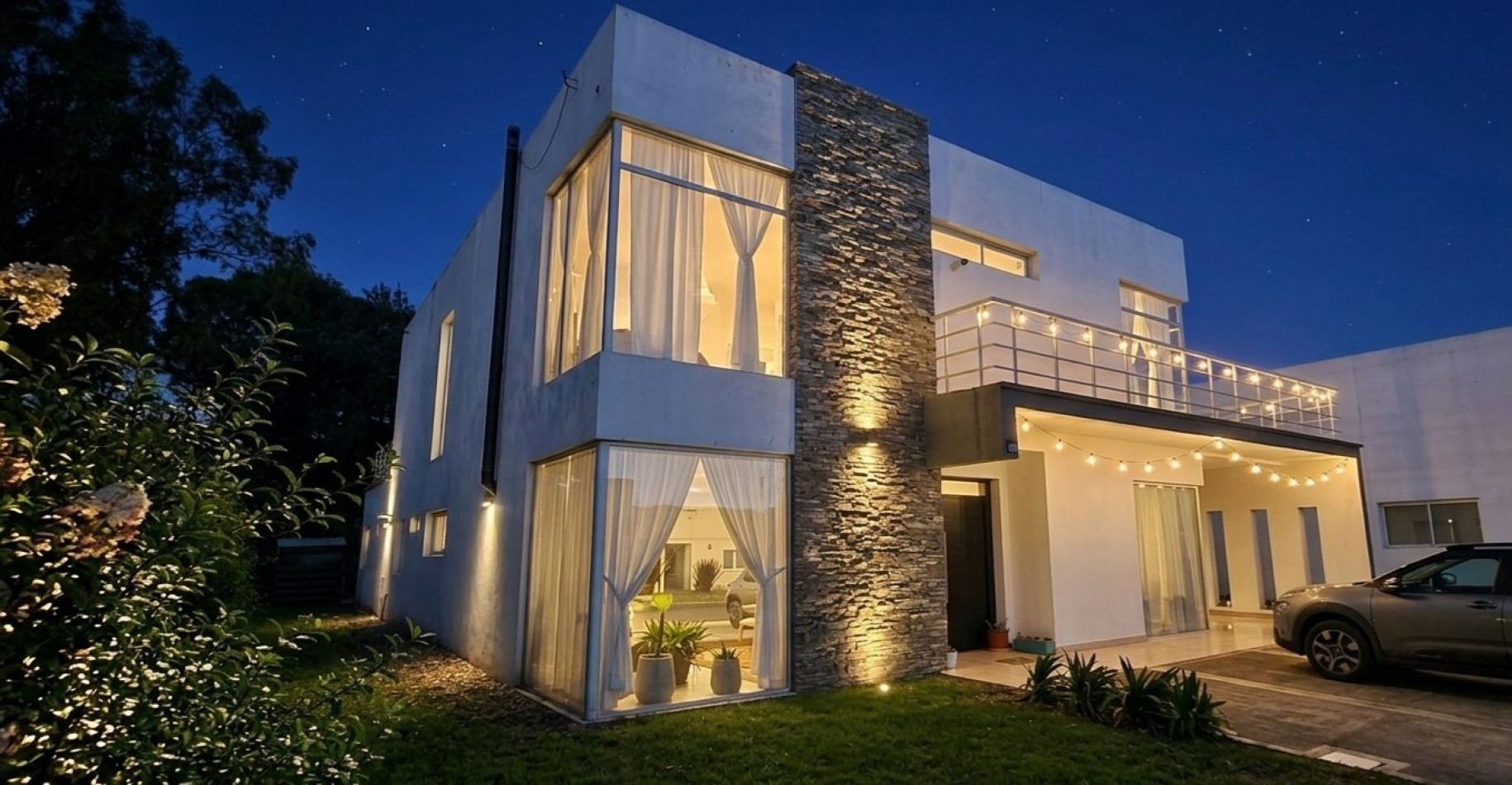VENTA AMPLIA RESIDENCIA EN RUMENCO CON PISCINA