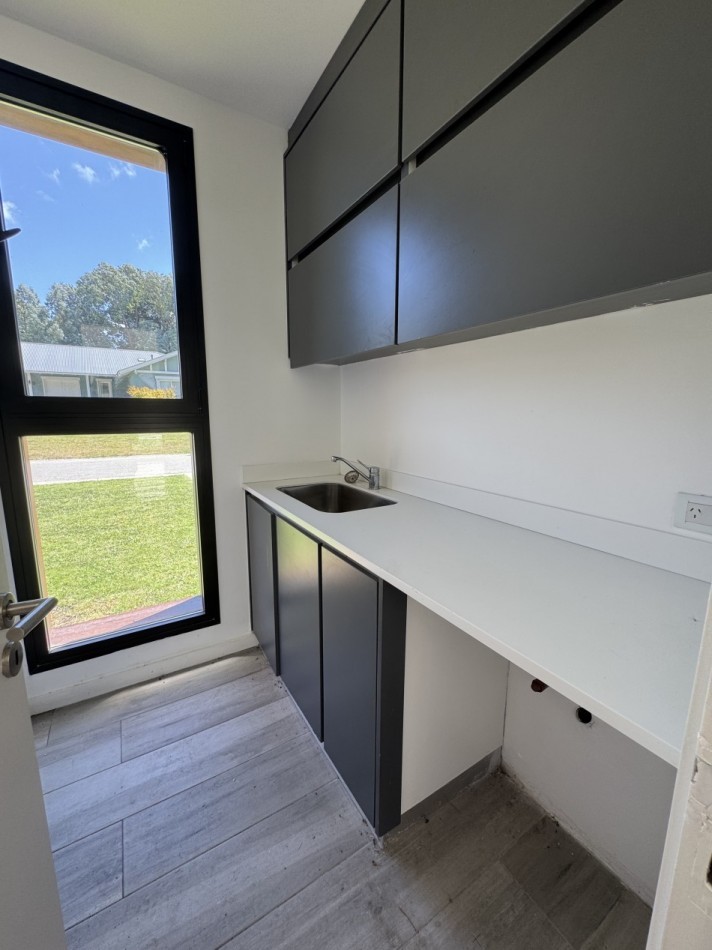 CASA CON PISCINA EN ALQUILER 24 MESES EN EL BARRIO PRIVADO RUMENCO