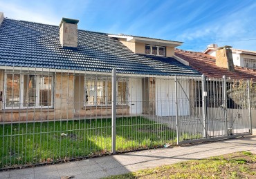 -EXCELENTE CHALET 5 AMB RECICLADO A NUEVO PARQUE LURO