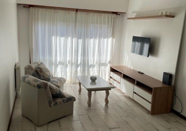 EXCELENTE DEPTO 3 AMB RECICLADO C BALCON Y COCHERA OPCIONAL A 300 MTS DE LA COSTA CENTRO