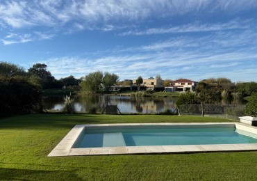 VENTA HERMOSA CASA 4 AMB CON VISTA PLENA A  LA LAGUNA EN ARENAS DEL SUR
