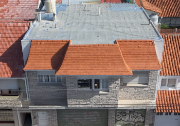 GALPON EN PLANTA BAJA + DEPTO 4 AMB EN PLANTA ALTA EN ZONA C3