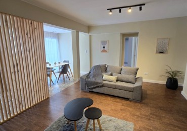 VENTA DEPTO 2 AMB RECICLADO CON BALCON A LA CALLE PLAZA COLON