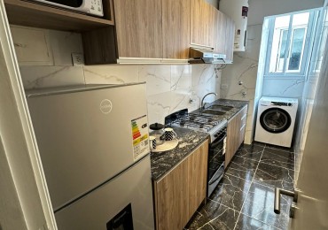 VENTA DEPTO 2 AMBIENTES RECICLADO AL FRENTE CON BALCON CENTRO 