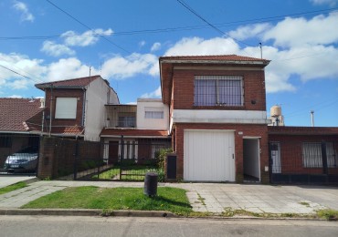 VENTA EN BLOCK CASA CON DOS DEPARTAMENTOS Y DEPOSITO CON MONTACARGAS EN BARRIO PERALTA RAMOS OESTE