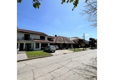 VENTA HERMOSO PH 3 Amb con garage Barrio San Cayetano 