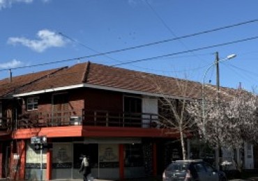 VENTA EXCELENTE DEPTO 3 AMB CON COCHERA EN PARQUE LURO 