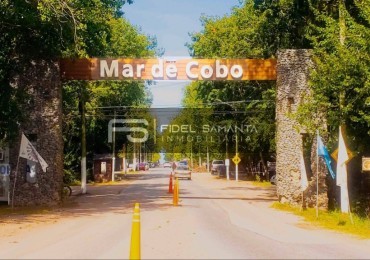 VENTA GRAN LOTE EN OPORTUNIDAD SOBRE ESQUINA A 500 MTS DEL MAR EN MAR DE COBO 