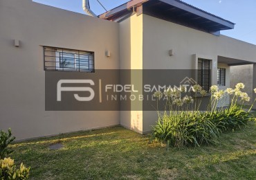 ALQUILER TEMPORAL CASA MINIMALISTA EN CAMET NORTE -  NATURALEZA,CONFORT Y ESTILO A MINUTOS DEL MAR