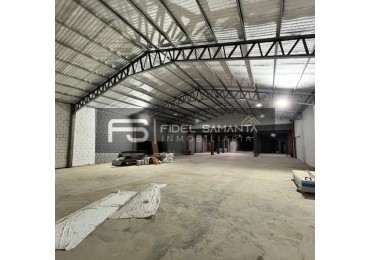 VENTA IMPORTANTE DEPOSITO DE 560 MTS A ESTRENAR. ZONA TRES ARROYOS Y 25 DE MAYO  